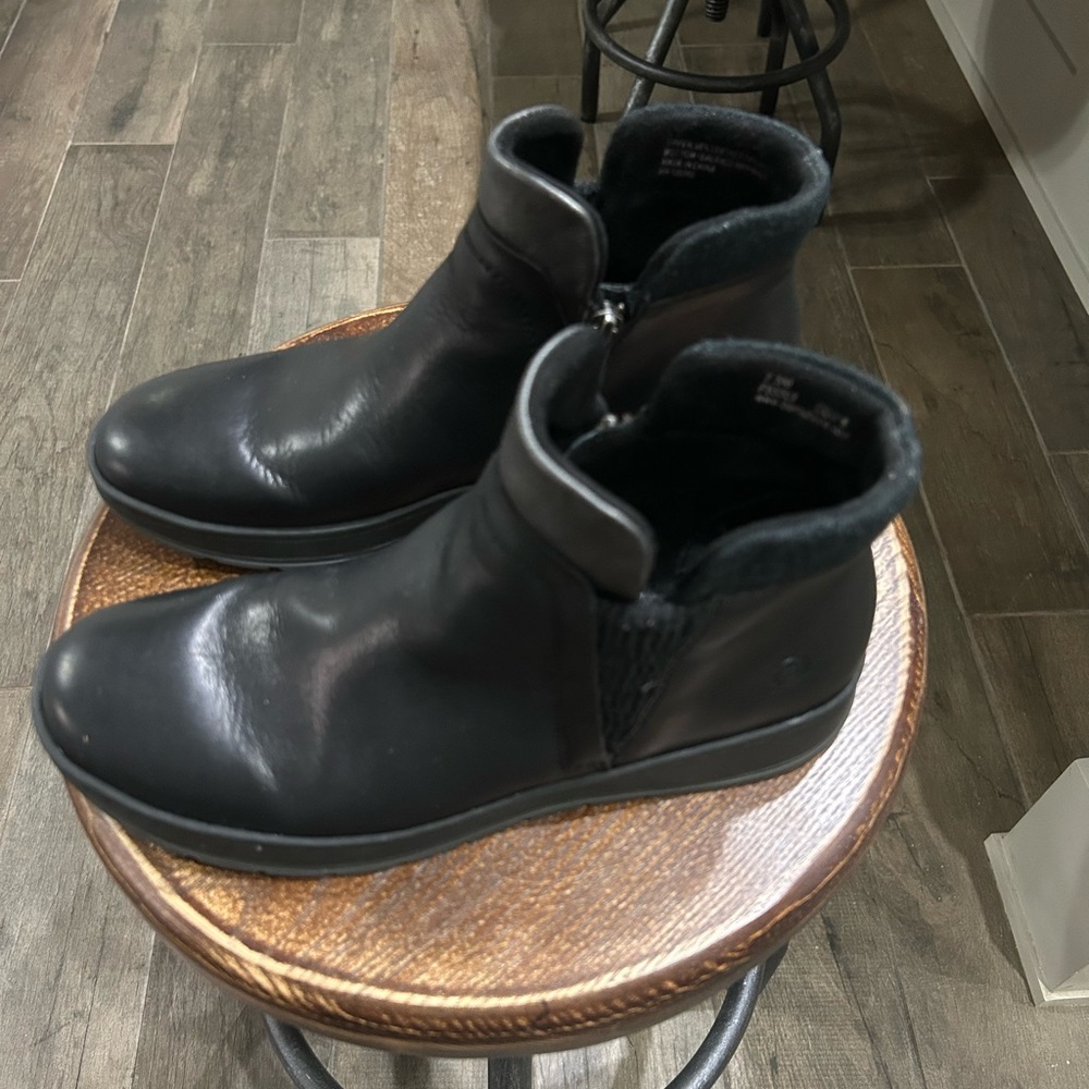 Born black leather ankle boots. Size 7.5 M
